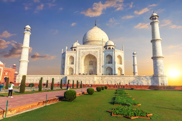 Agra to Kullu Manali